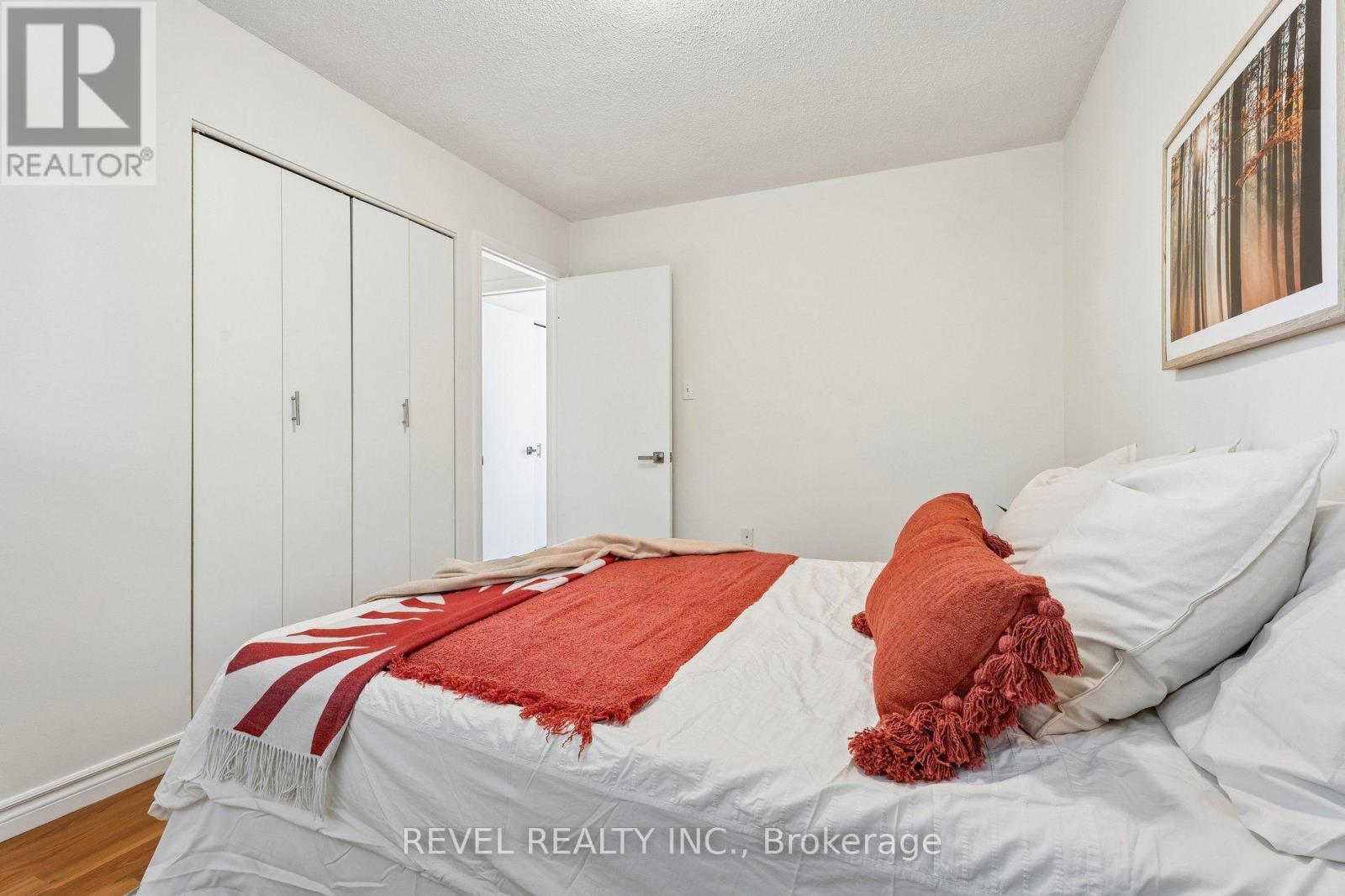 317 Rexford Drive Property Photo 23