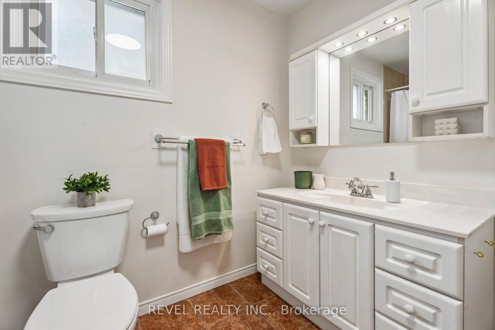 317 Rexford Drive Property Photo 28