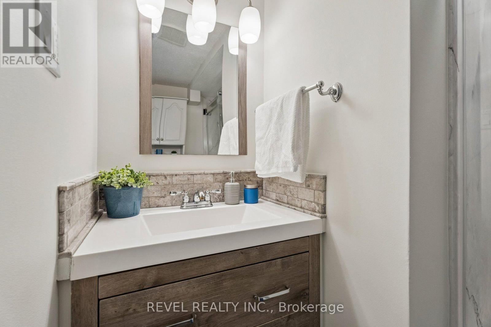 317 Rexford Drive Property Photo 36