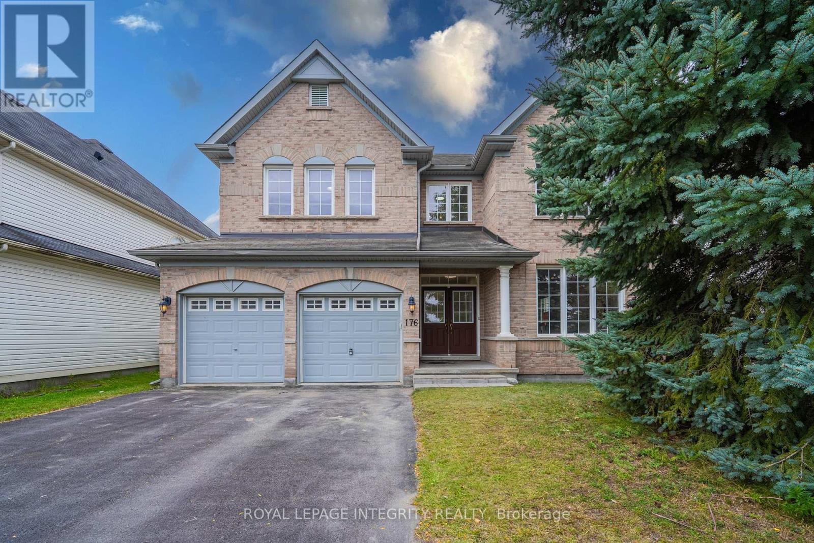 176 Windance Crescent Property Photo 1