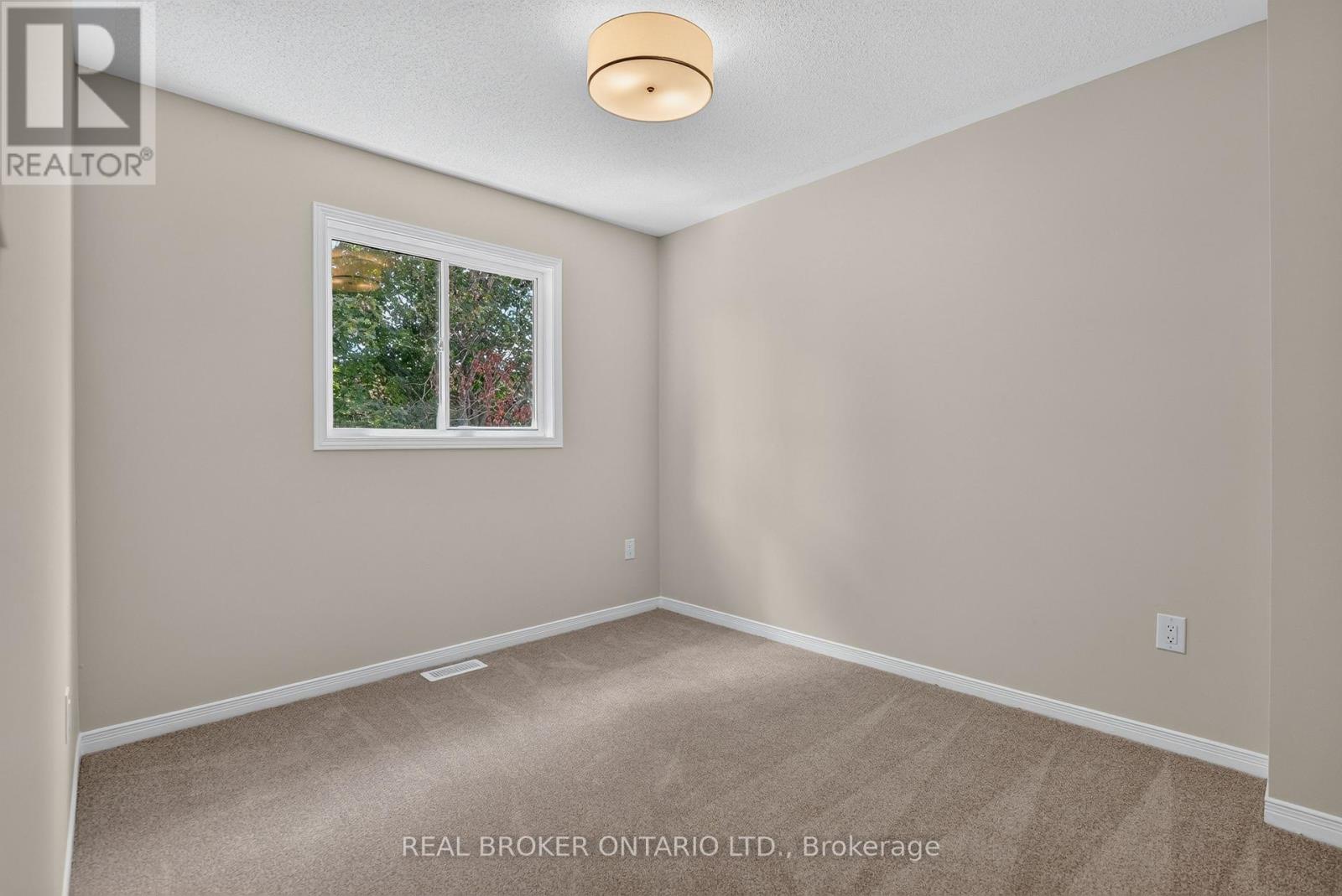 56 Bannock Crescent Property Photo 28