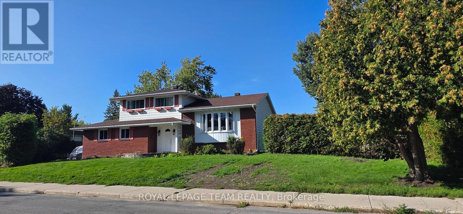 13 Ridgeburn Gate Property Photo 1