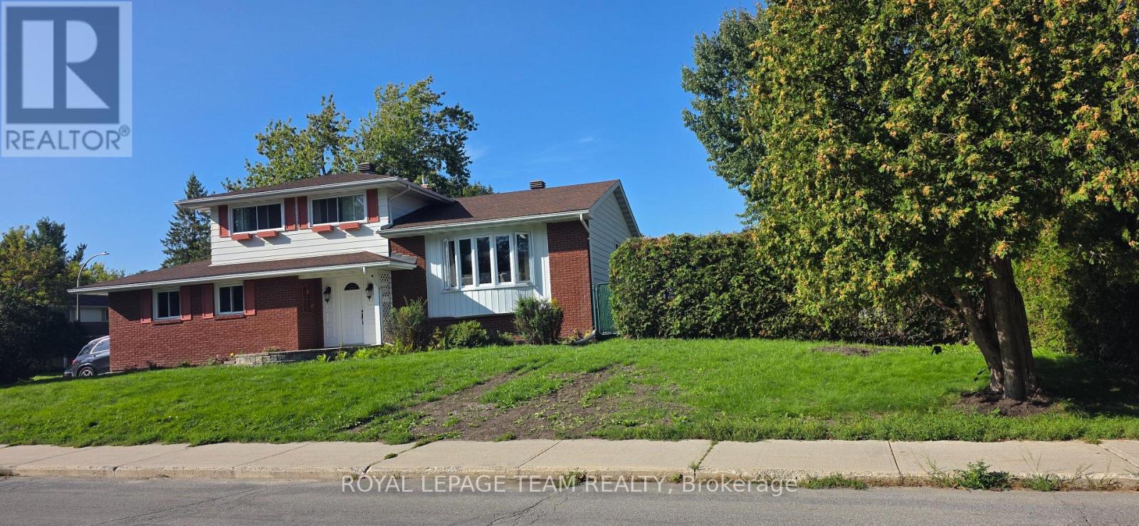 13 Ridgeburn Gate Property Photo 2