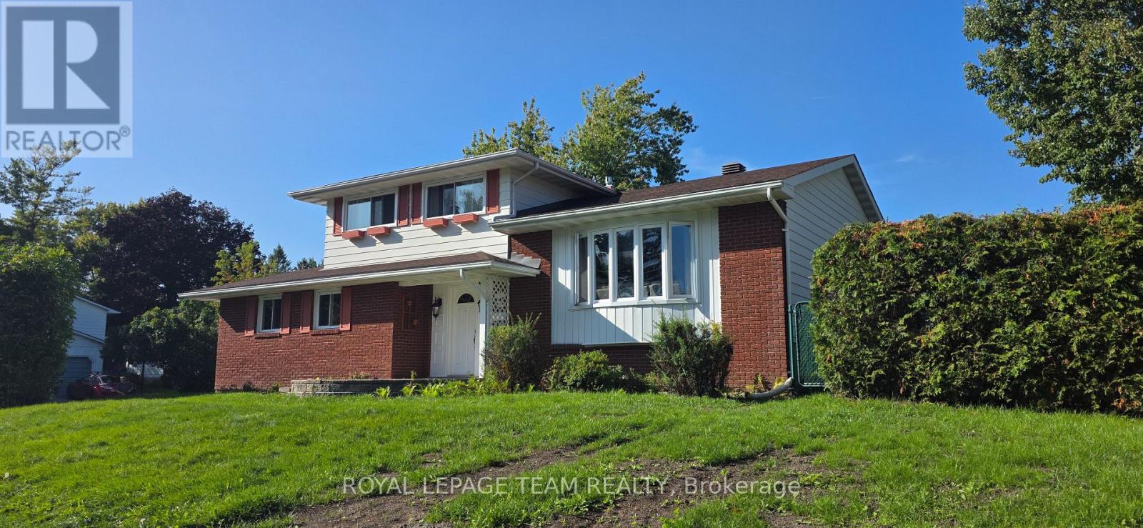 13 Ridgeburn Gate Property Photo 3