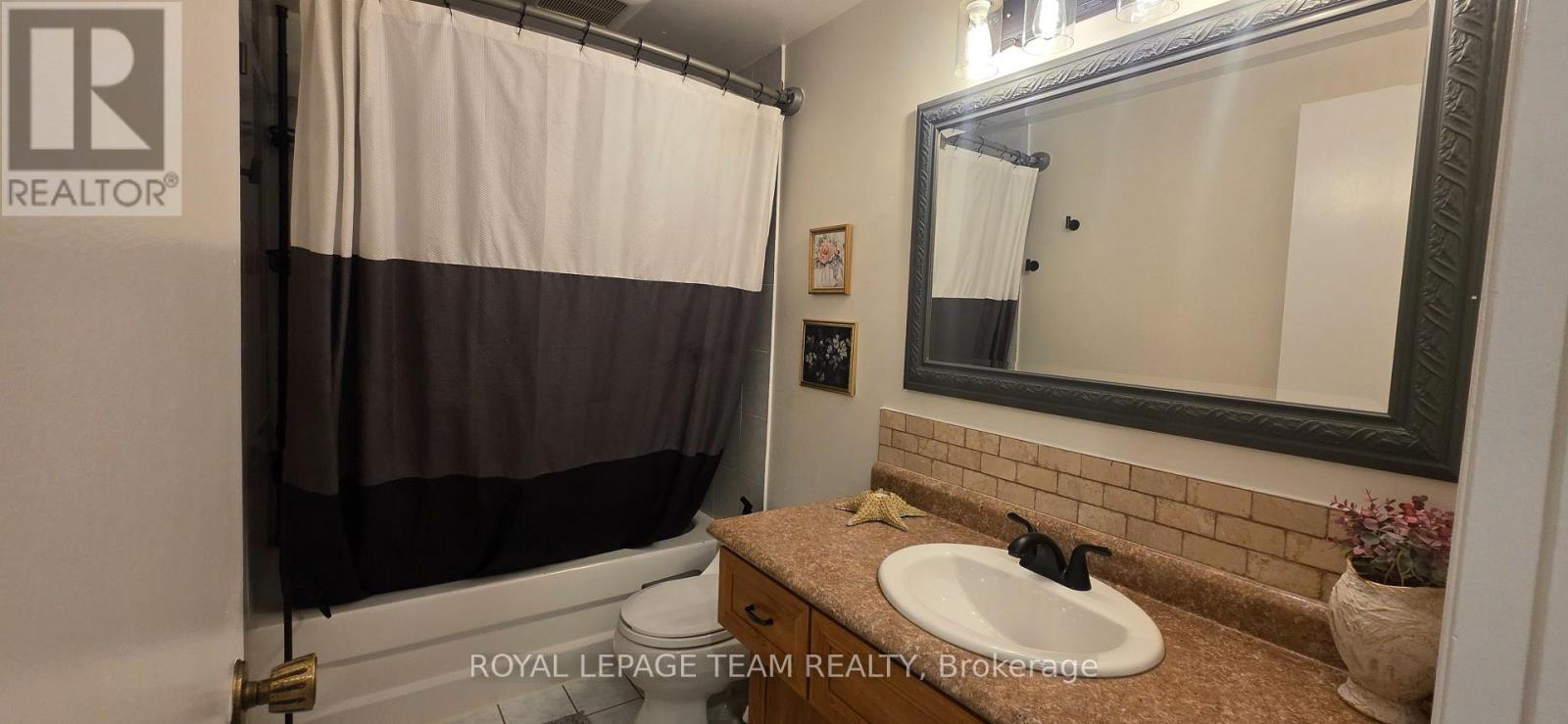 13 Ridgeburn Gate Property Photo 18