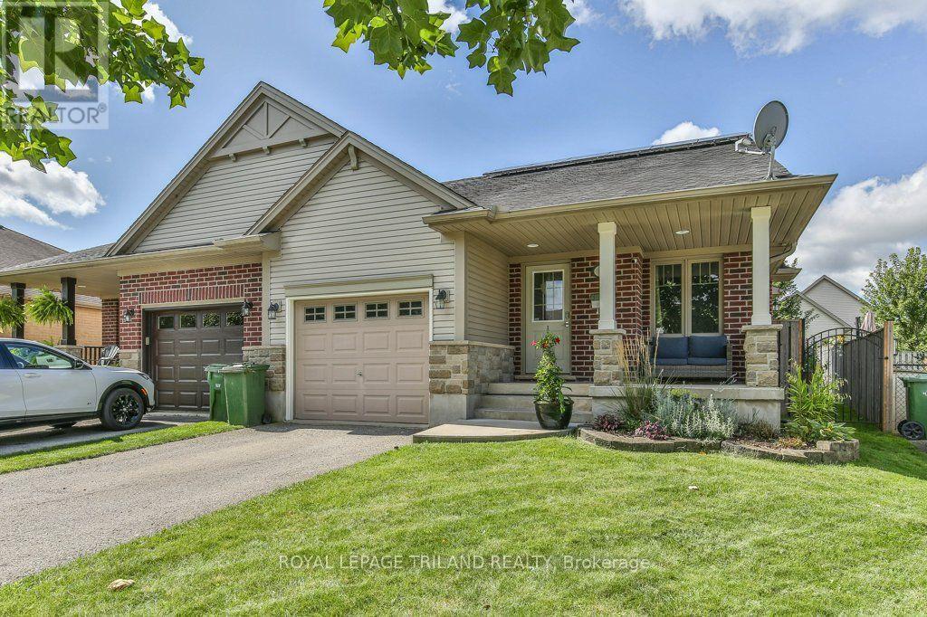 14 Alderwood Court Property Photo 3