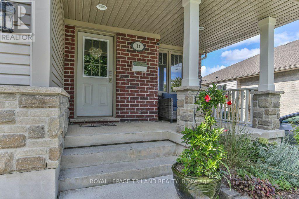14 Alderwood Court Property Photo 5