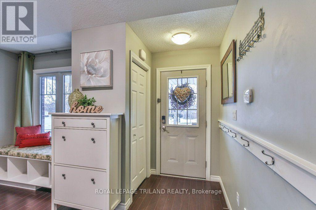 14 Alderwood Court Property Photo 6
