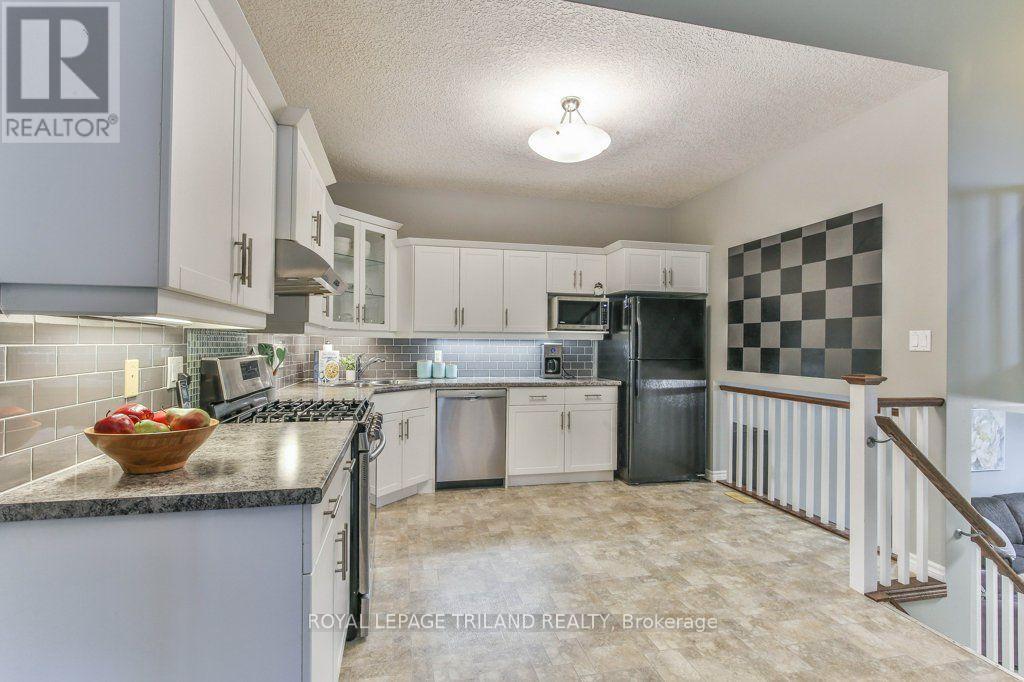 14 Alderwood Court Property Photo 13