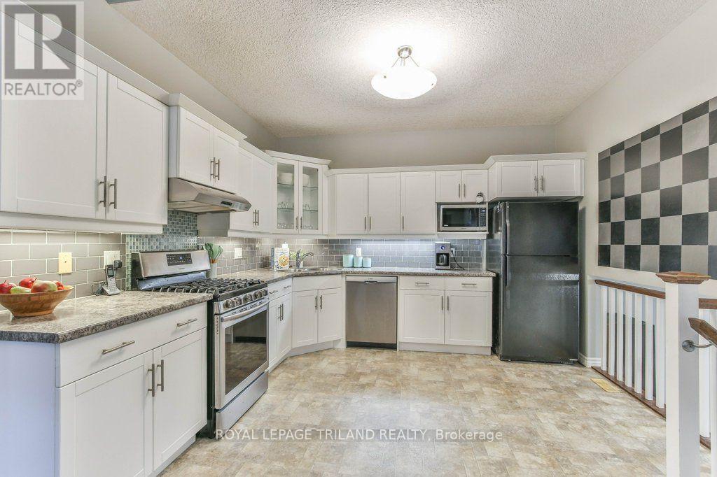 14 Alderwood Court Property Photo 14