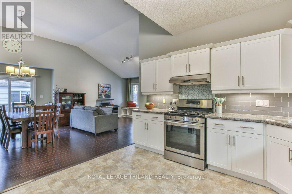 14 Alderwood Court Property Photo 16