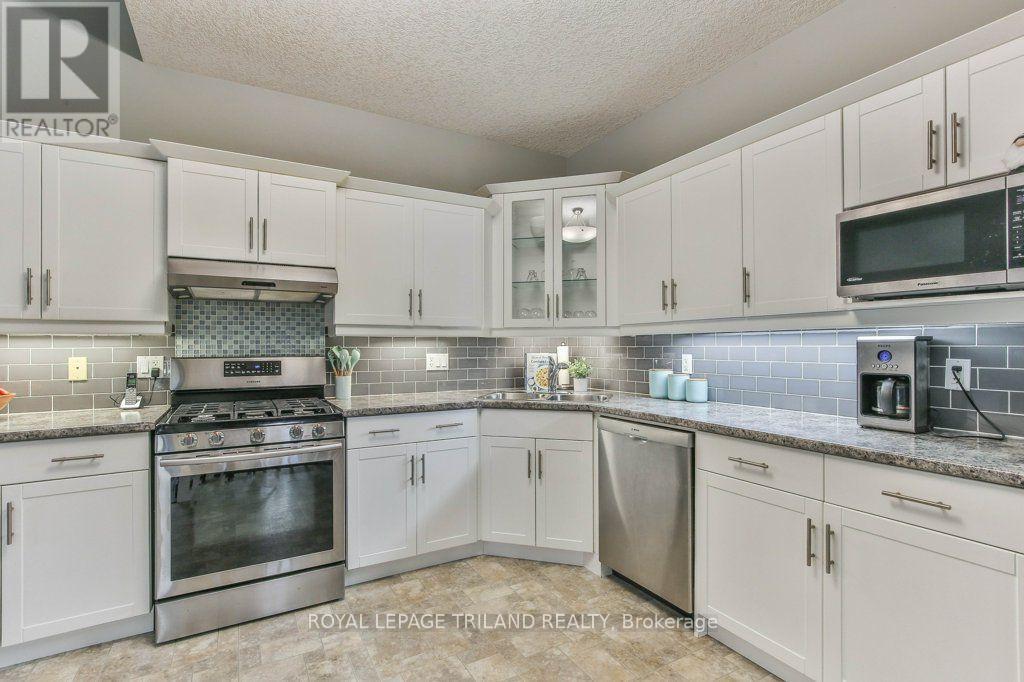 14 Alderwood Court Property Photo 17