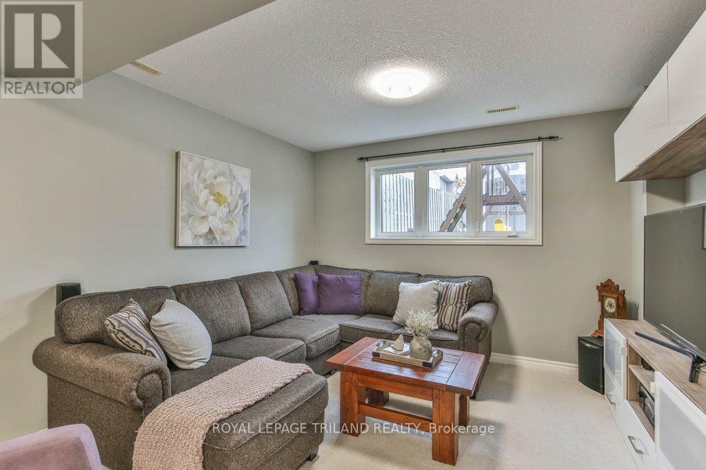 14 Alderwood Court Property Photo 31
