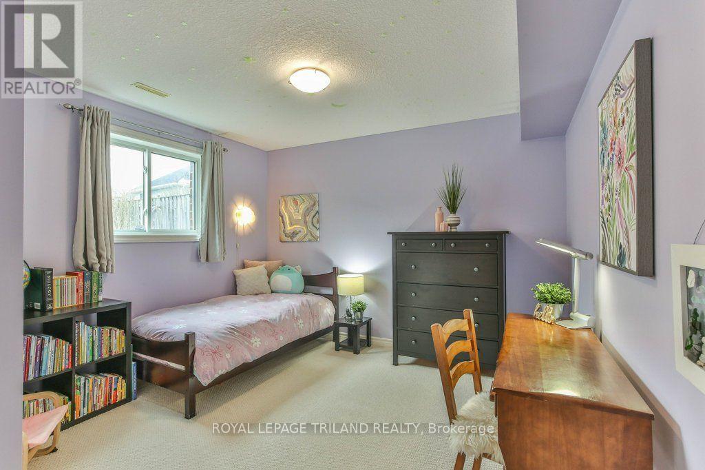 14 Alderwood Court Property Photo 34