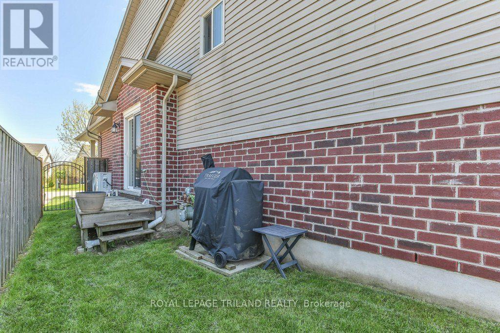 14 Alderwood Court Property Photo 38