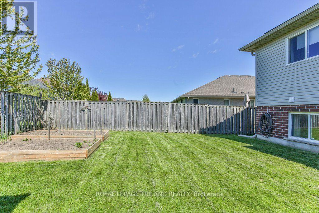 14 Alderwood Court Property Photo 41