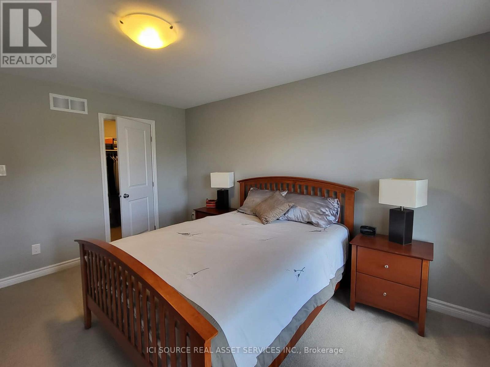 308 Fergus Crescent Property Photo 12