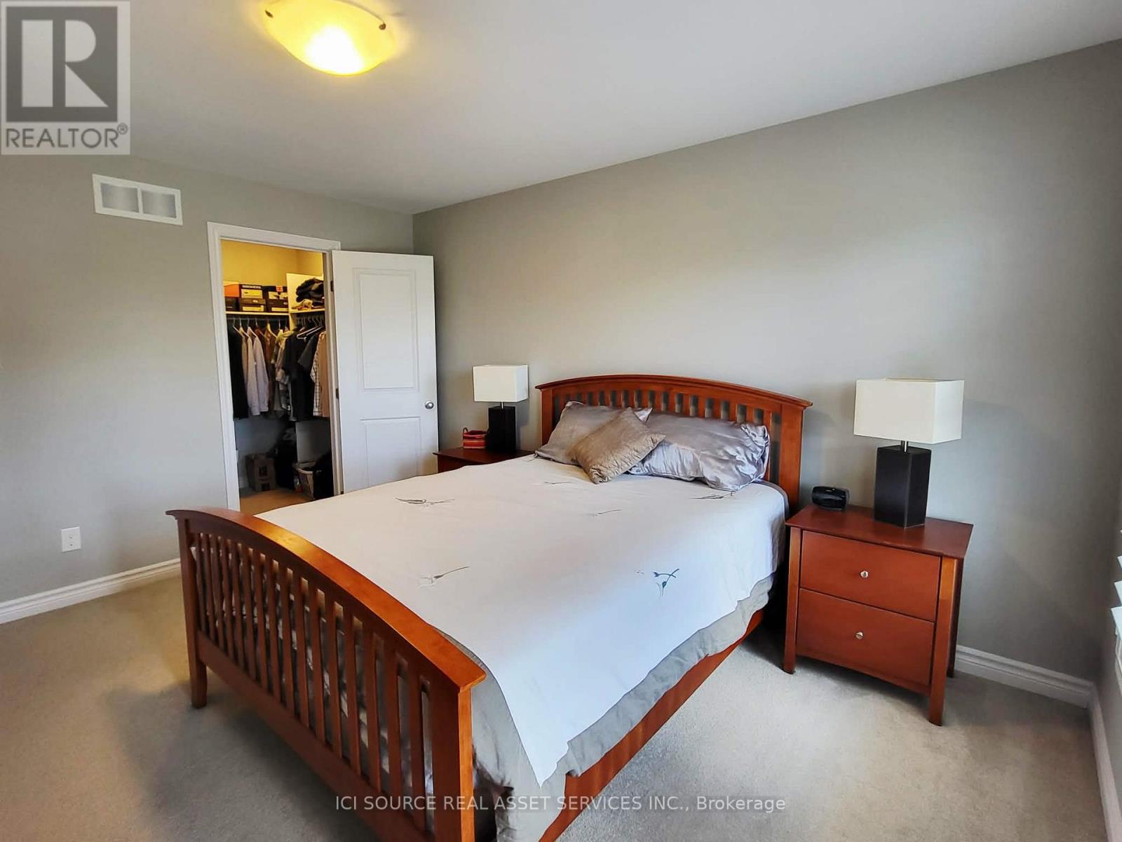 308 Fergus Crescent Property Photo 16