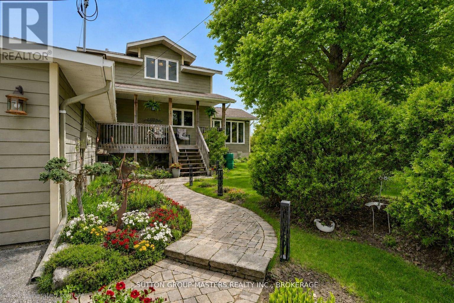466 Colebrook Road Property Photo 3