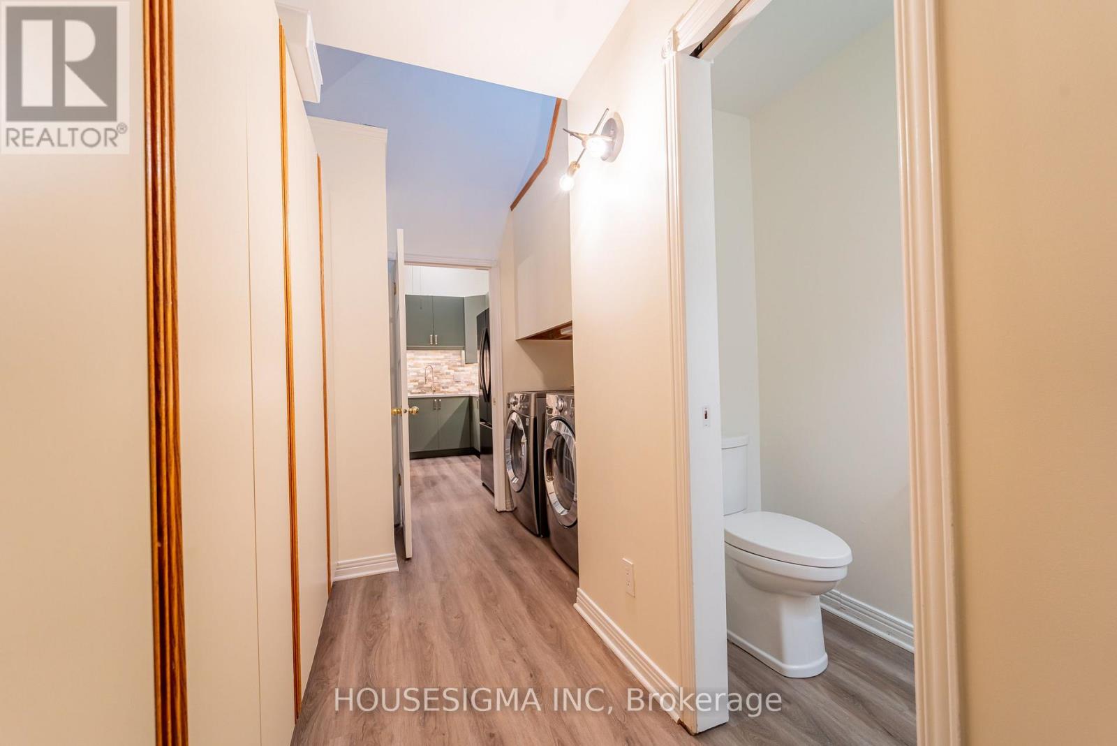 1437 Huntmar Drive Property Photo 16