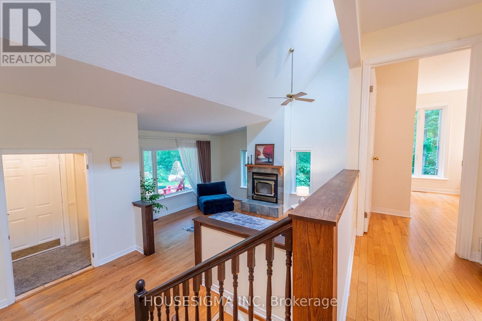 1437 Huntmar Drive Property Photo 19