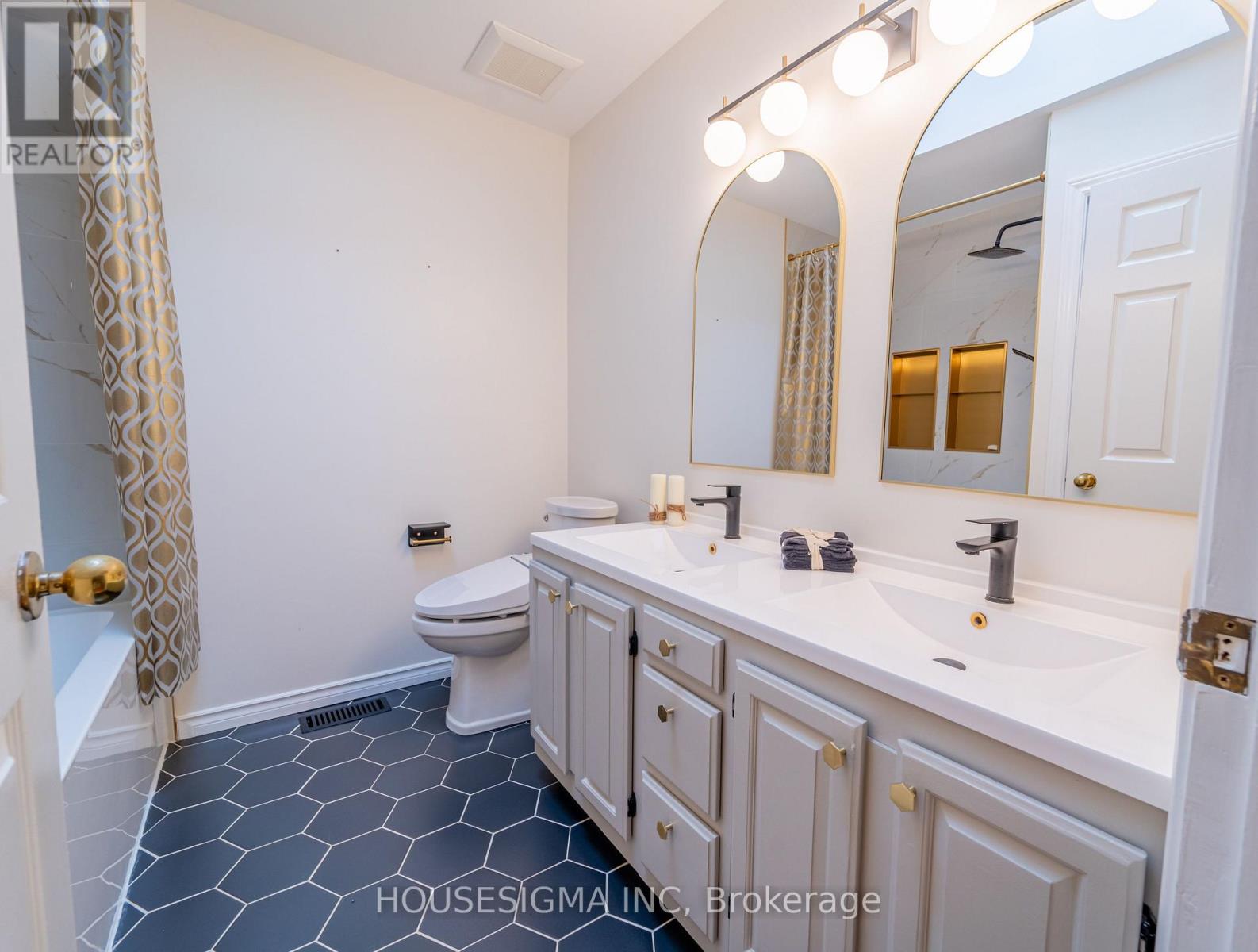 1437 Huntmar Drive Property Photo 30
