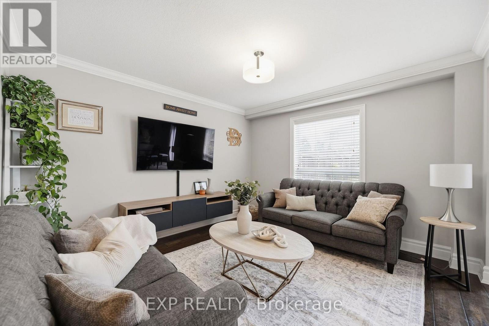 2700 Foxbend Link Property Photo 3