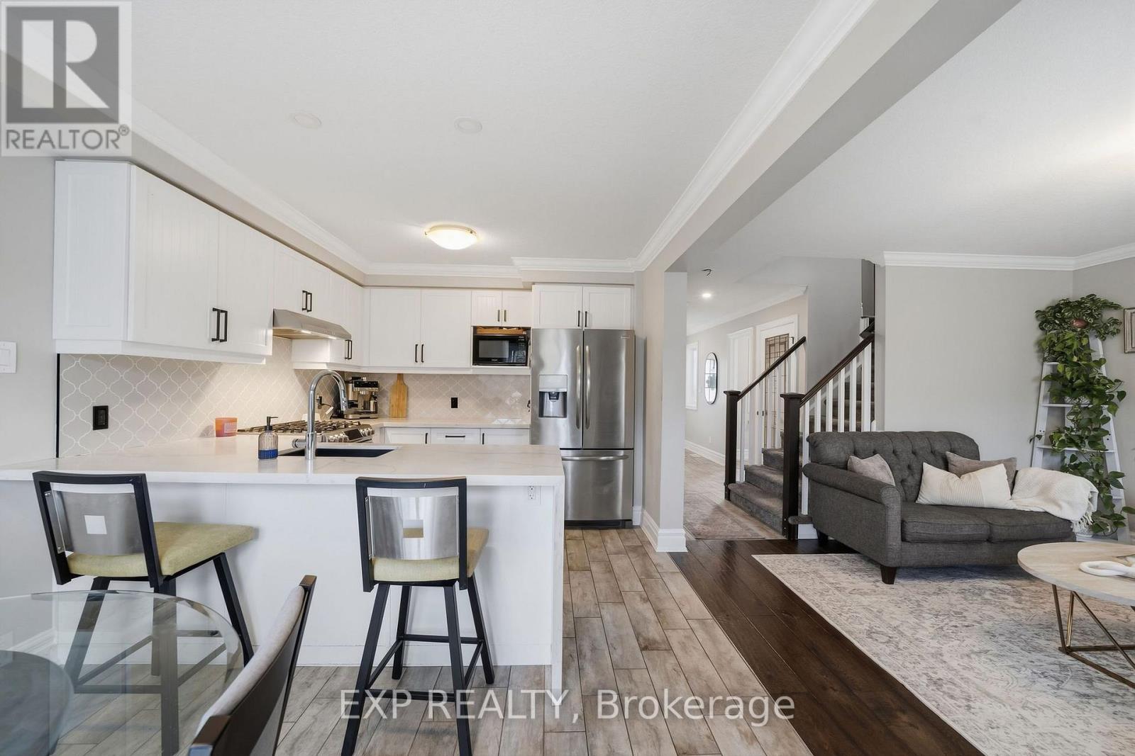 2700 Foxbend Link Property Photo 6