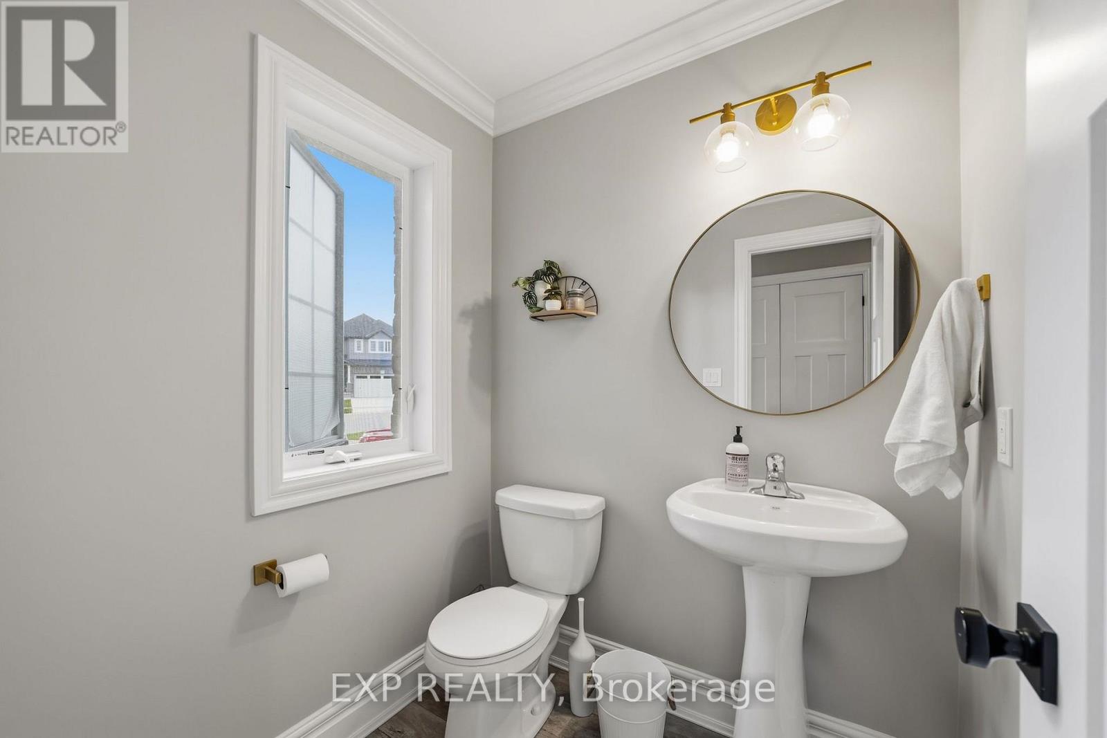 2700 Foxbend Link Property Photo 10