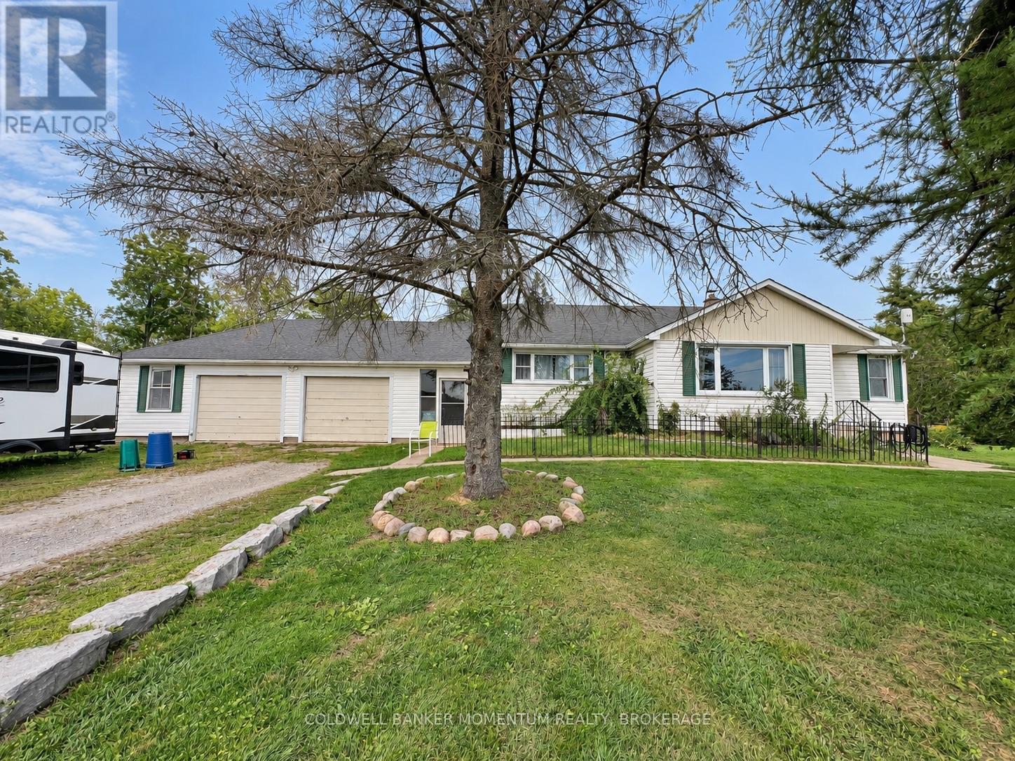 935 Twenty Road Property Photo 1