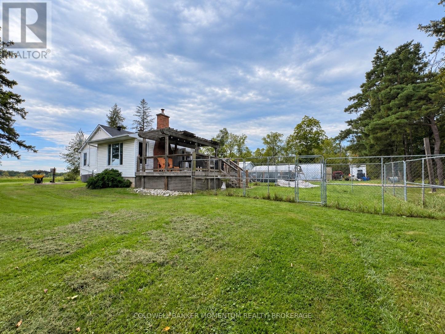 935 Twenty Road Property Photo 31