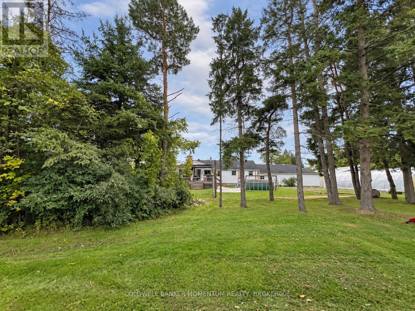 935 Twenty Road Property Photo 35