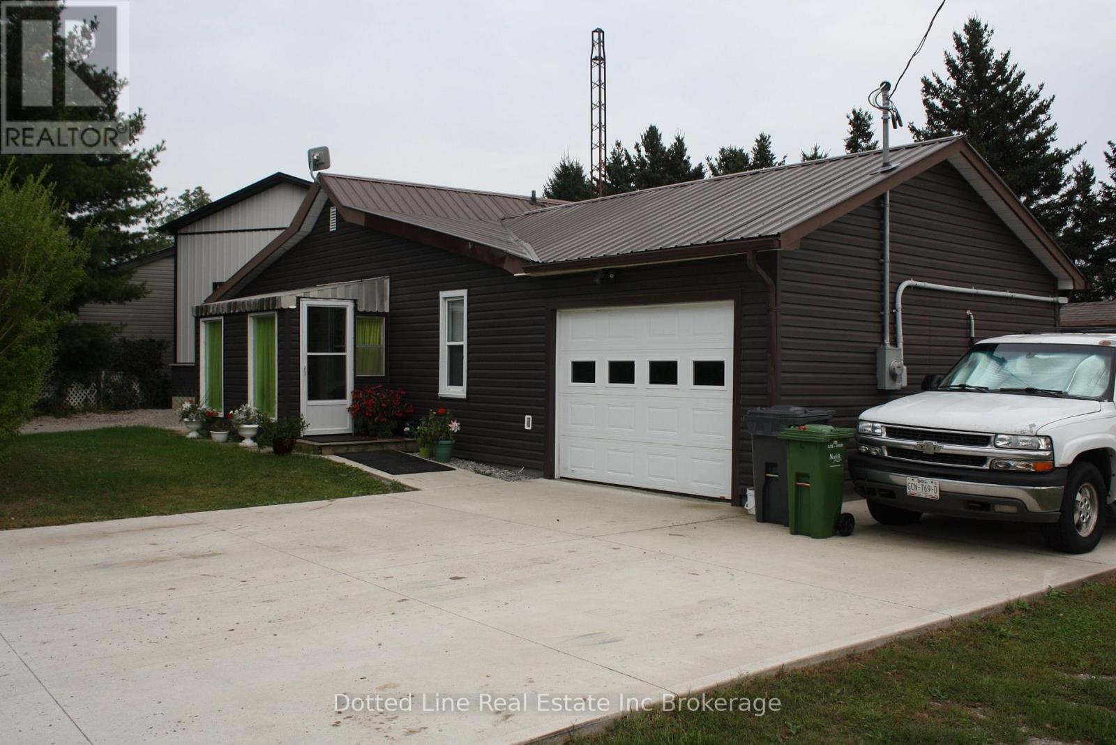 334 GLEN MEYER ROAD