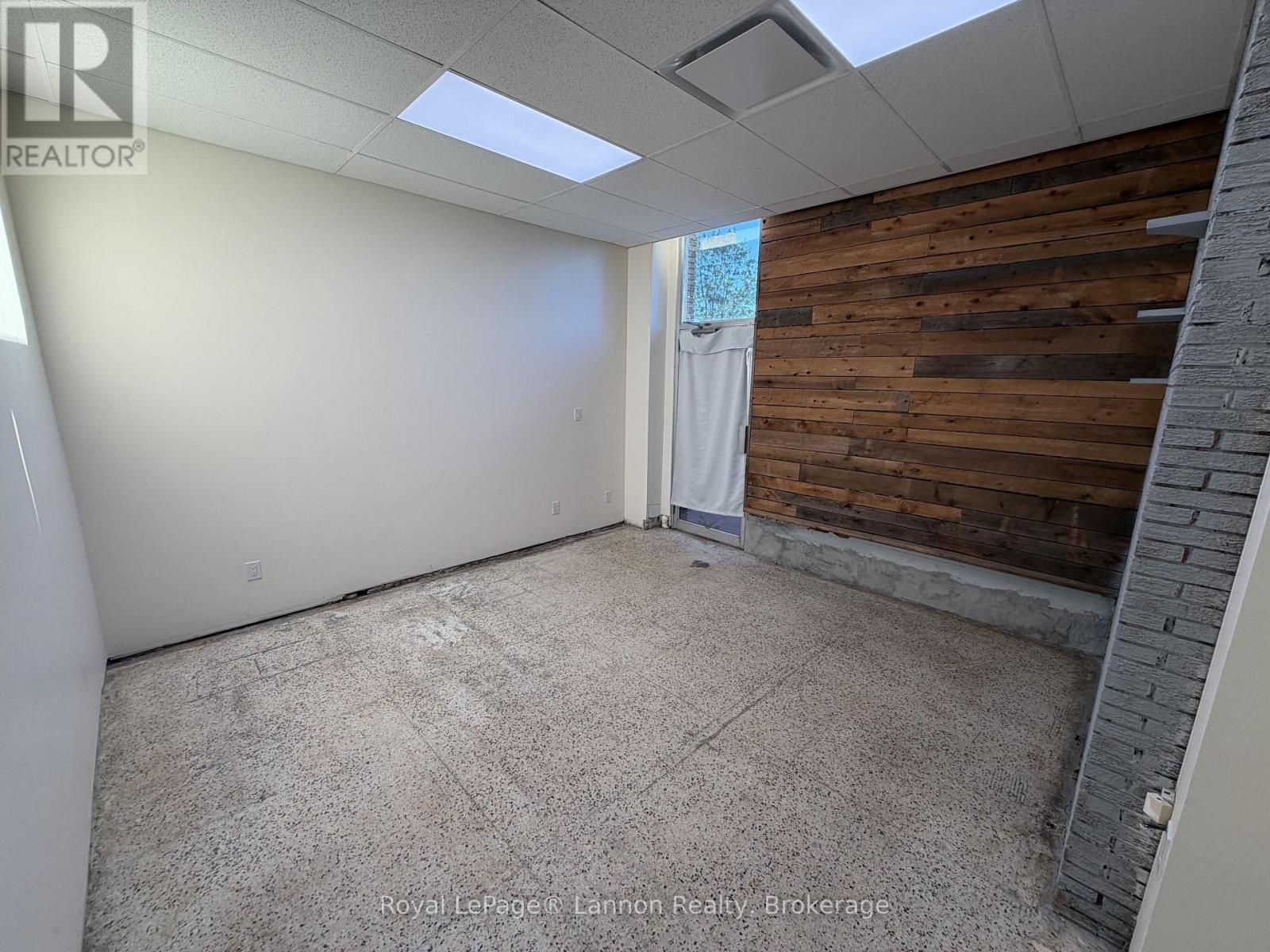 B1-361 Hodder Avenue Property Photo 3