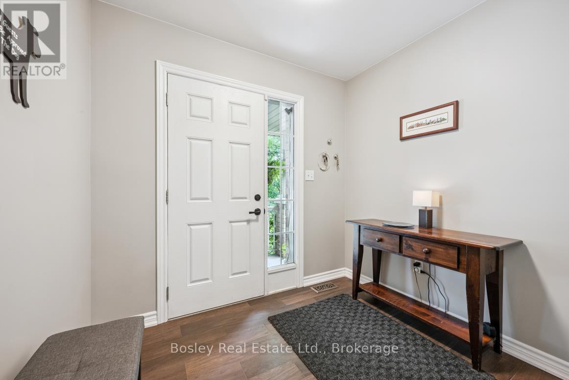 64 Couling Crescent Property Photo 6