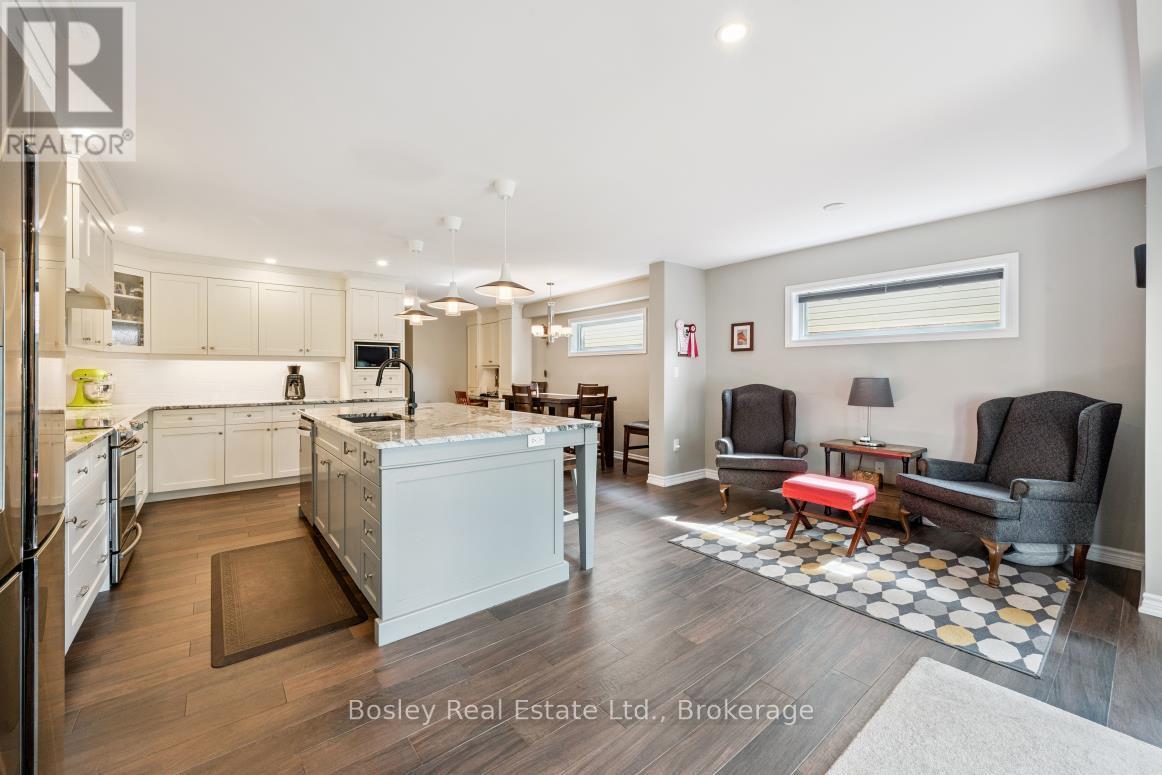 64 Couling Crescent Property Photo 13