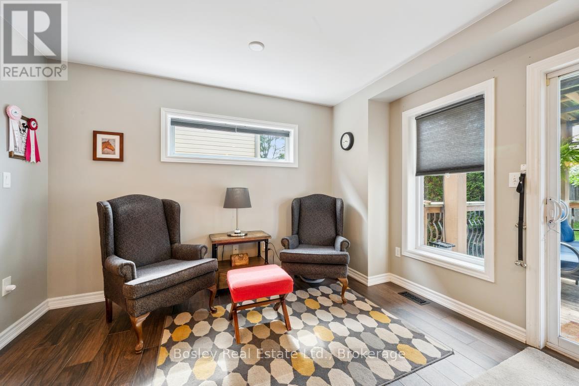 64 Couling Crescent Property Photo 15