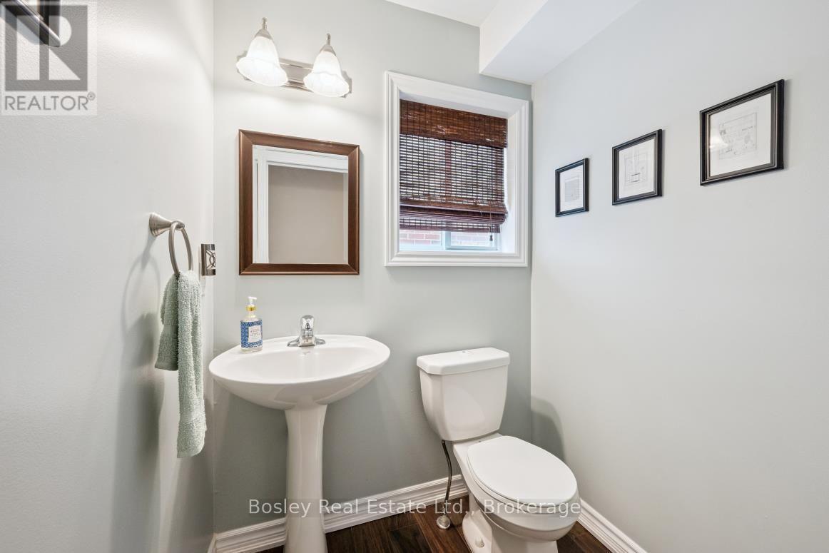 64 Couling Crescent Property Photo 18