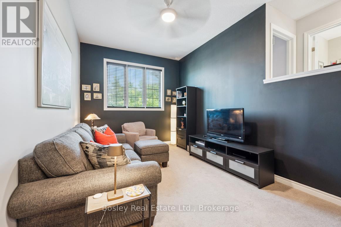 64 Couling Crescent Property Photo 22