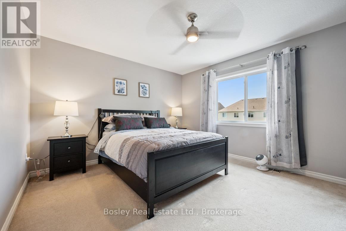 64 Couling Crescent Property Photo 24