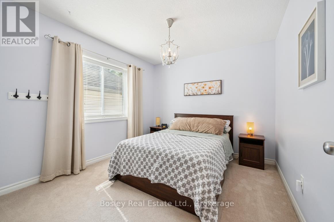 64 Couling Crescent Property Photo 27