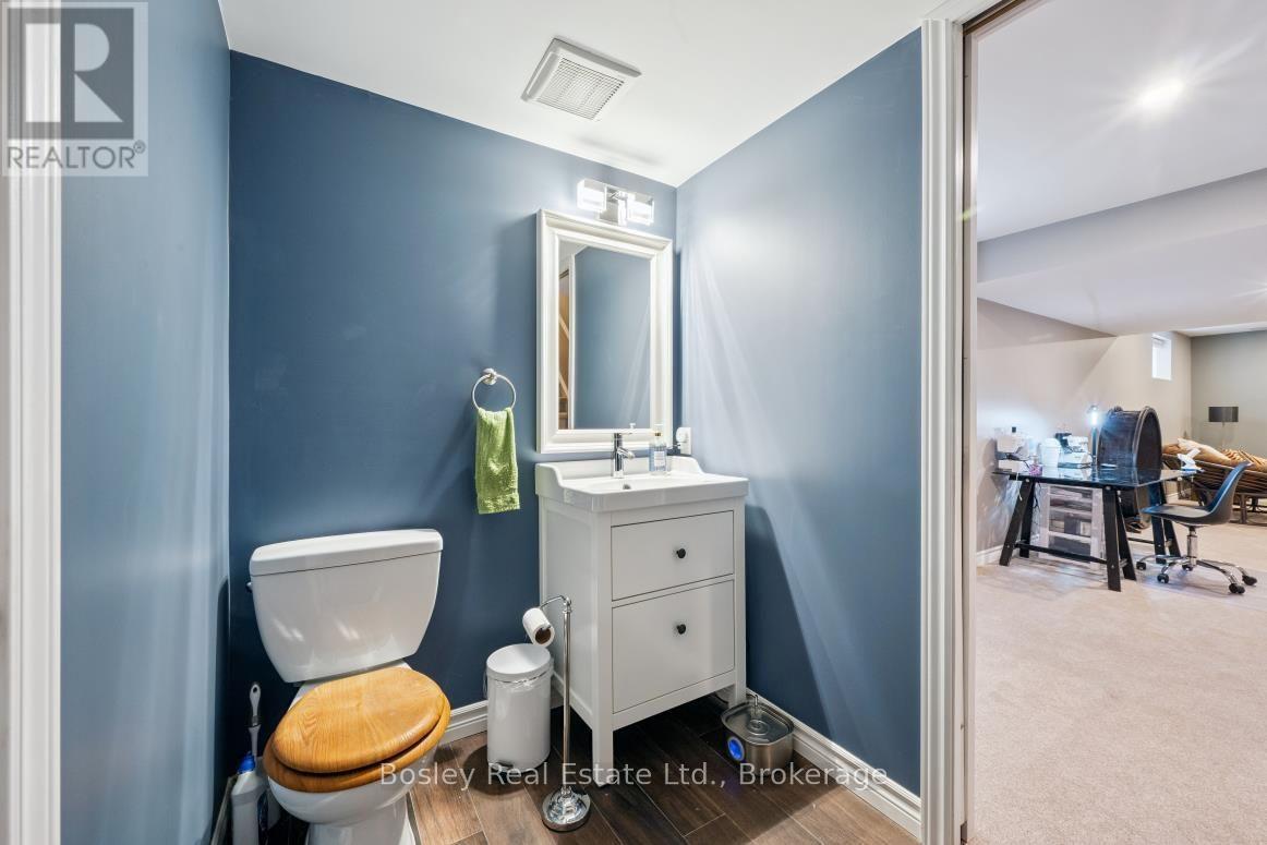 64 Couling Crescent Property Photo 34