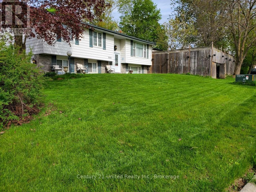 2085 SPRINGWOOD ROAD