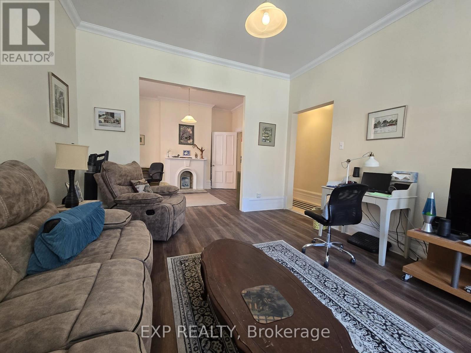356 Gilmour Street Property Photo 4