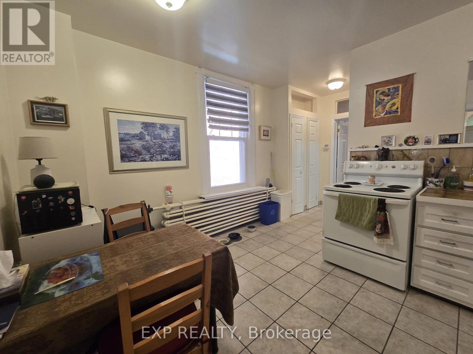 356 Gilmour Street Property Photo 9