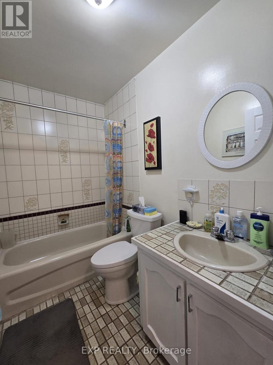 356 Gilmour Street Property Photo 14