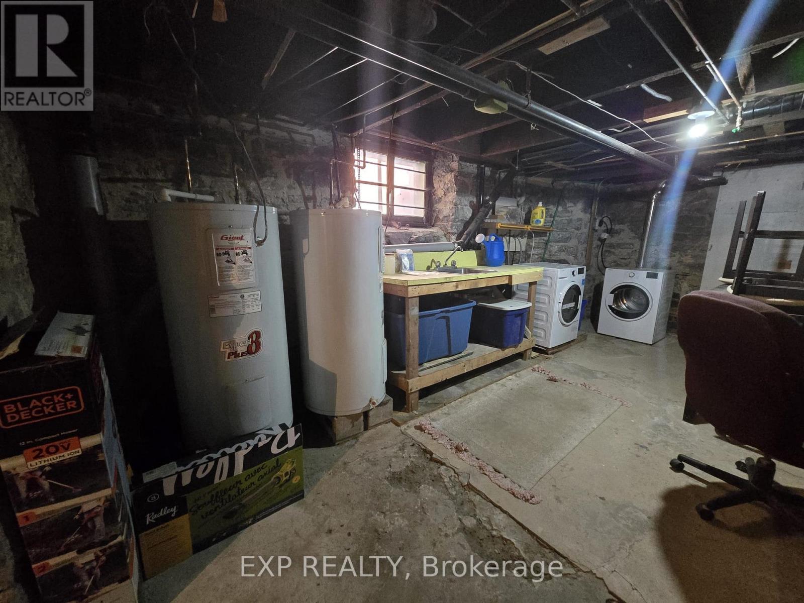 356 Gilmour Street Property Photo 19