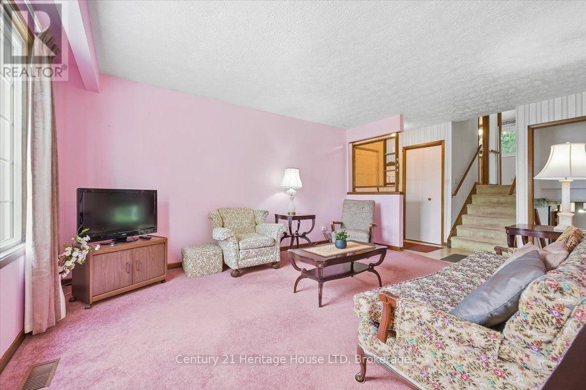 62 Northgate Drive Property Photo 6