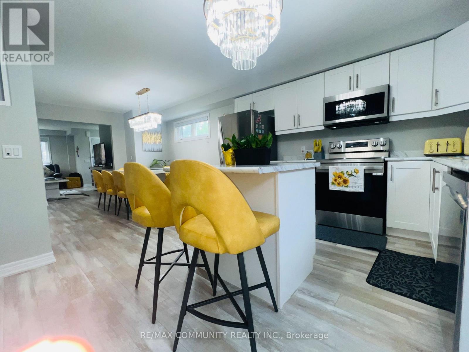 50 - 7768 Ascot Circle Property Photo 7