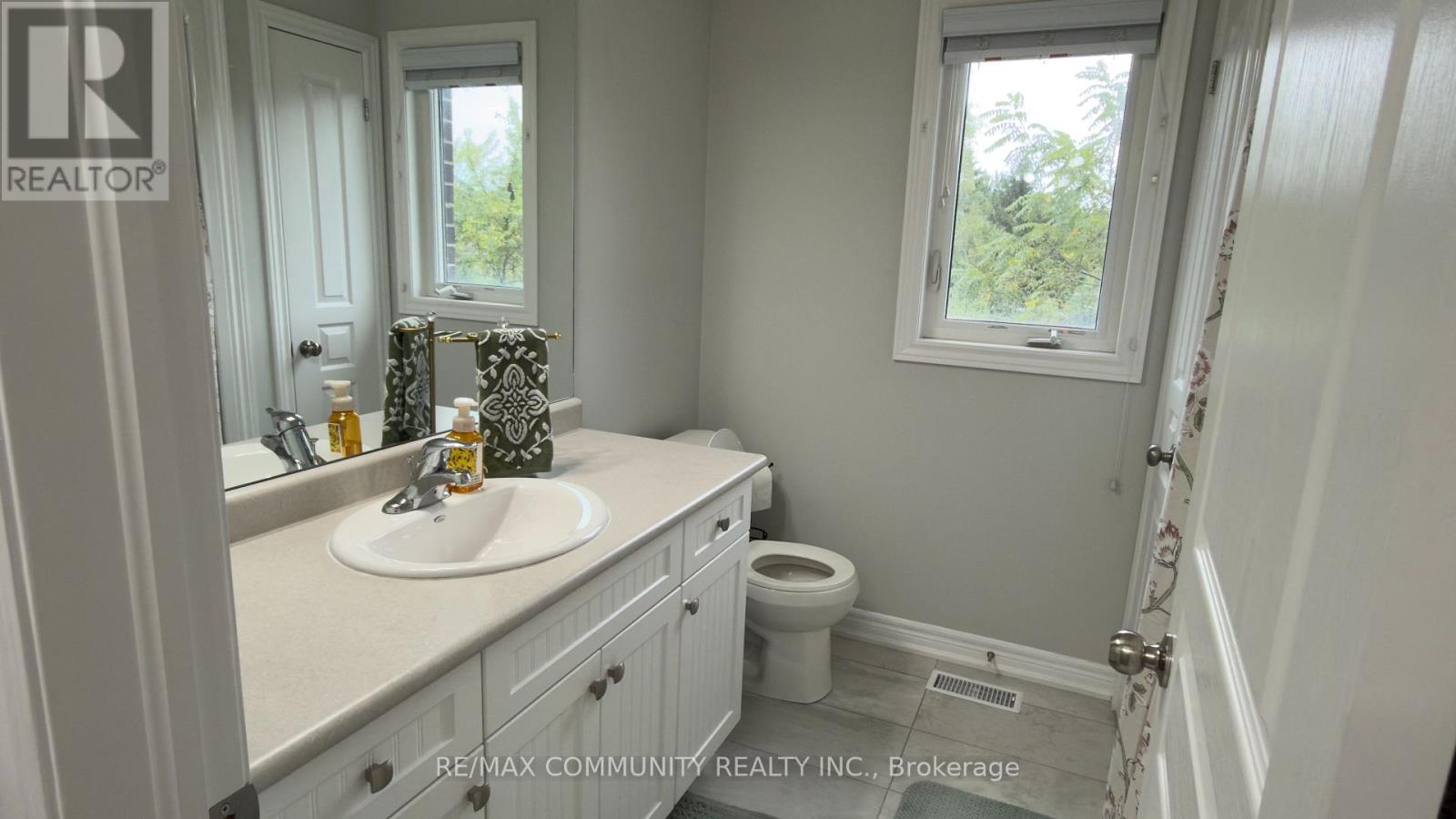 50 - 7768 Ascot Circle Property Photo 16
